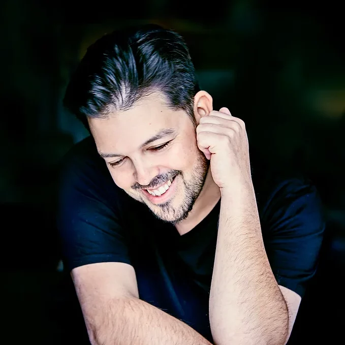 Emiliano Gonzalez Toro